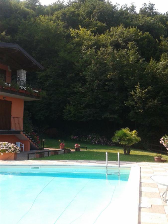 Relax Vista Lago Villanuova sul clisi Exterior photo